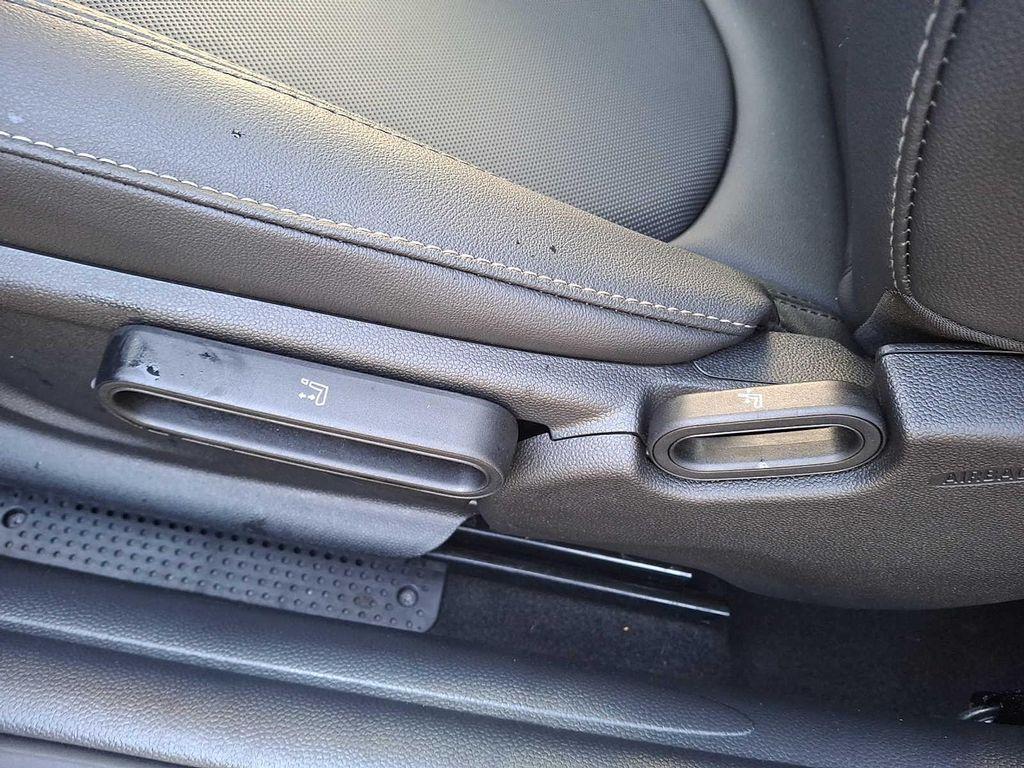 used 2023 MINI Hardtop car, priced at $24,498