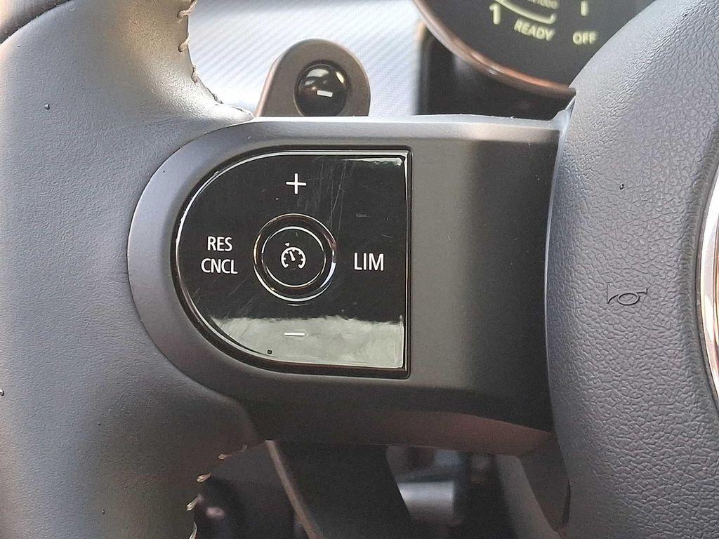 used 2023 MINI Hardtop car, priced at $24,498