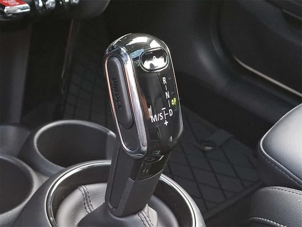 used 2023 MINI Hardtop car, priced at $25,999