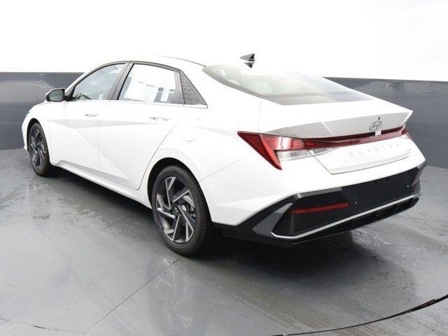 new 2024 Hyundai Elantra car, priced at $29,230
