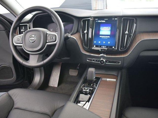 used 2022 Volvo XC60 car, priced at $35,429