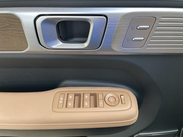 new 2026 Hyundai SANTA FE HEV car, priced at $52,610