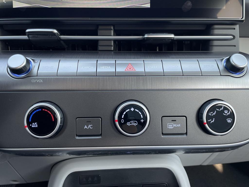 new 2025 Hyundai Kona car, priced at $25,577