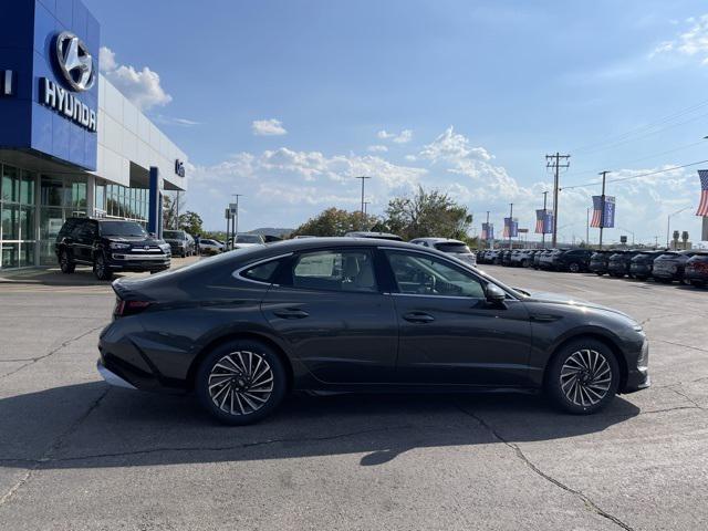 new 2024 Hyundai Sonata Hybrid car, priced at $37,583