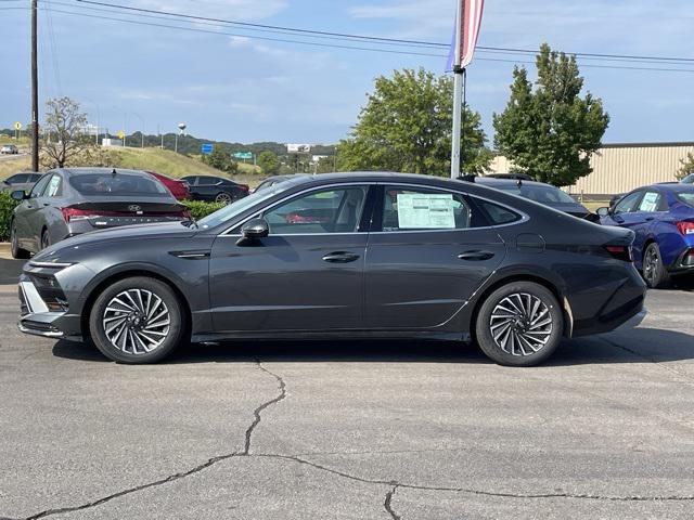 new 2024 Hyundai Sonata Hybrid car, priced at $37,583