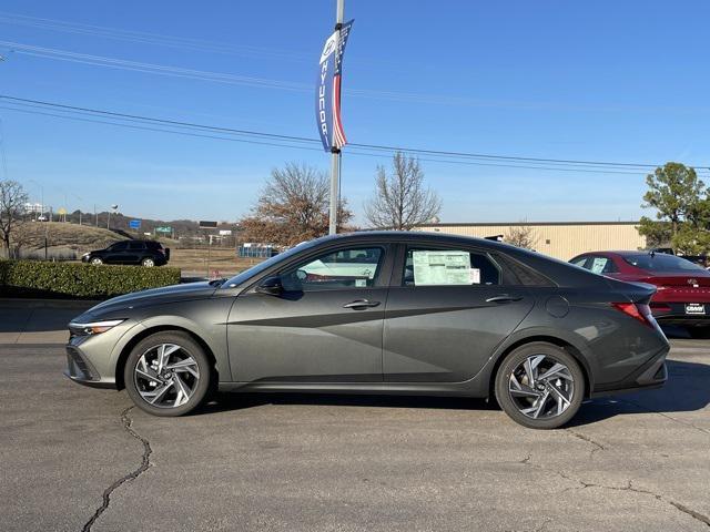 new 2025 Hyundai Elantra car, priced at $24,665