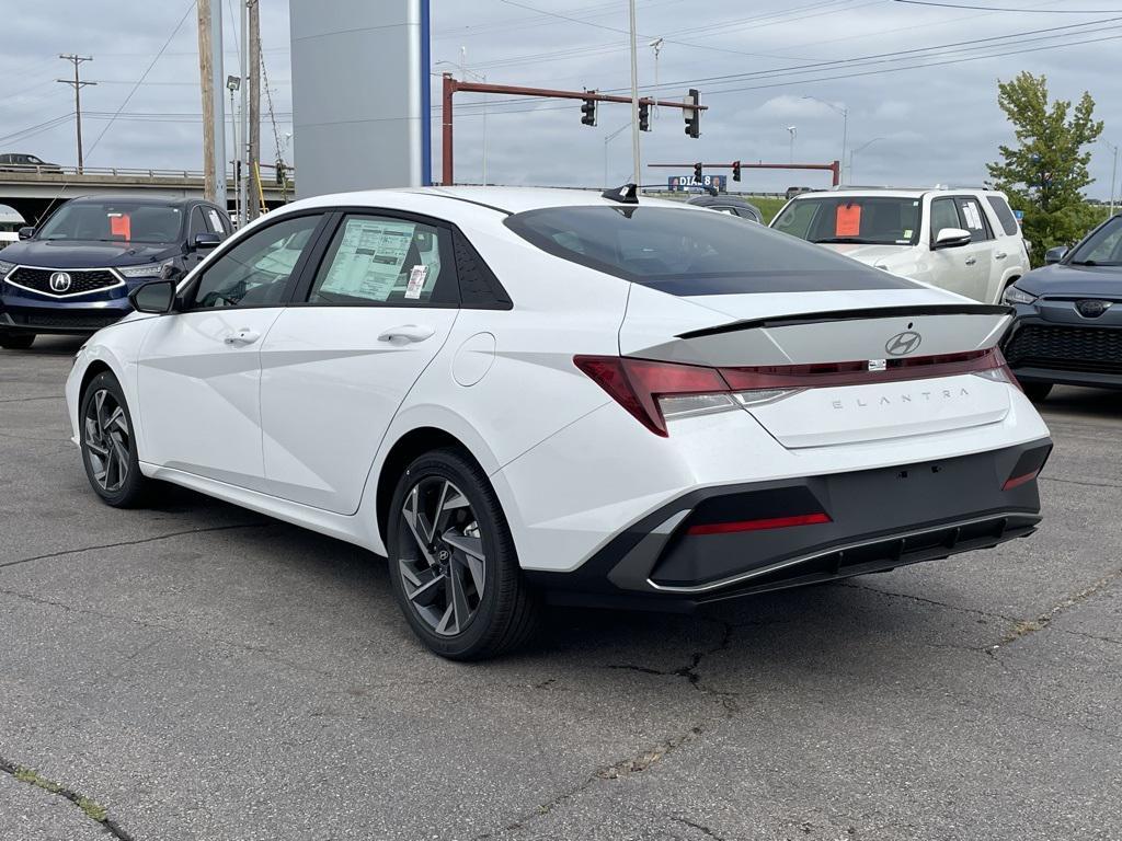 new 2025 Hyundai Elantra car, priced at $24,222