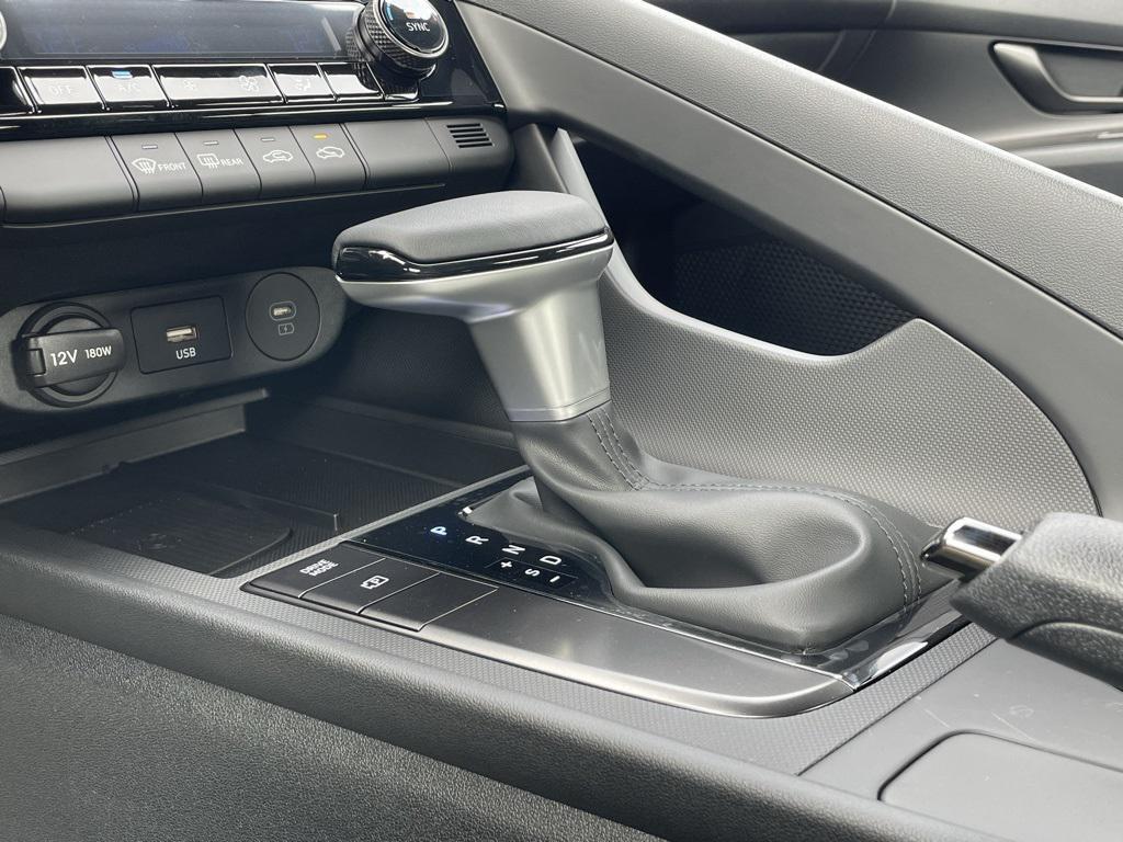 new 2025 Hyundai Elantra car, priced at $24,222