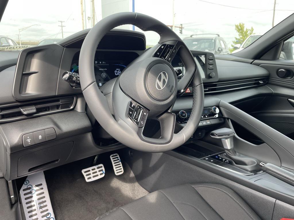 new 2025 Hyundai Elantra car, priced at $24,222