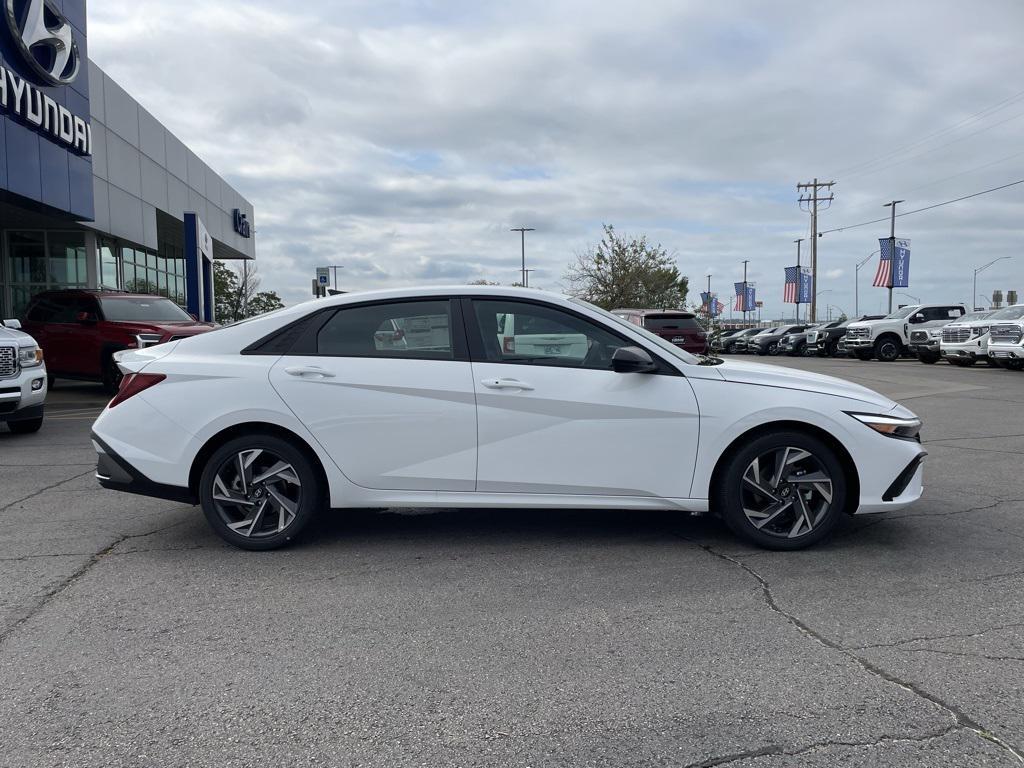 new 2025 Hyundai Elantra car, priced at $24,222