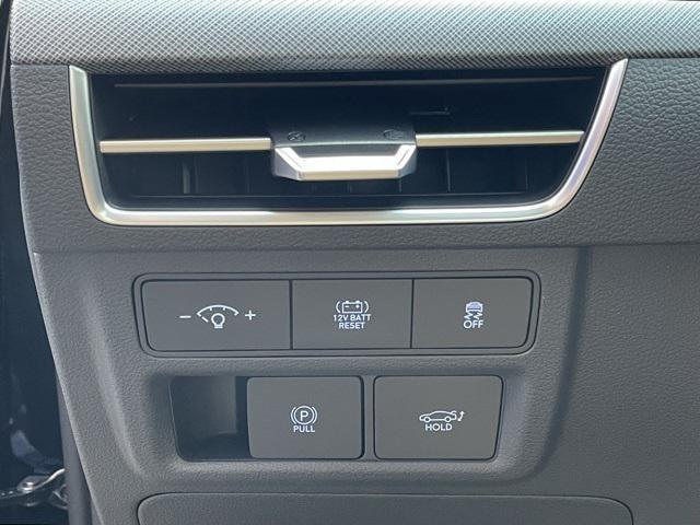new 2025 Hyundai Sonata Hybrid car, priced at $36,928