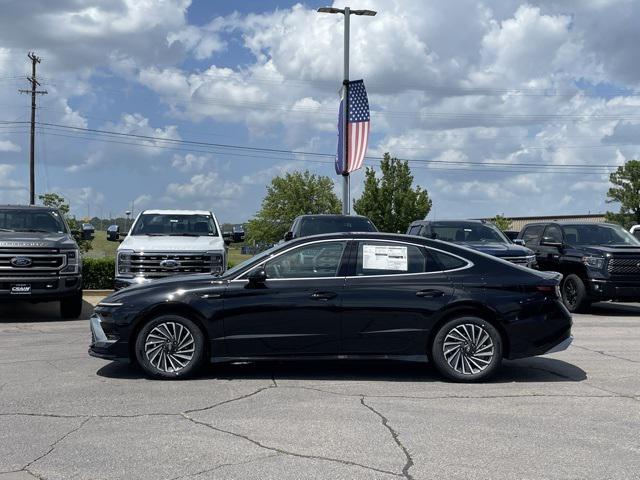new 2025 Hyundai Sonata Hybrid car, priced at $36,928