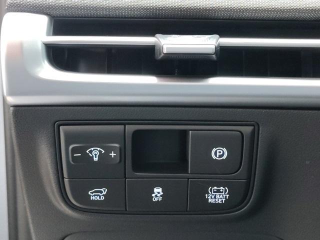 new 2025 Hyundai TUCSON Hybrid car, priced at $41,497