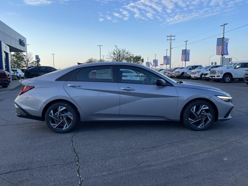 new 2025 Hyundai Elantra car, priced at $23,739