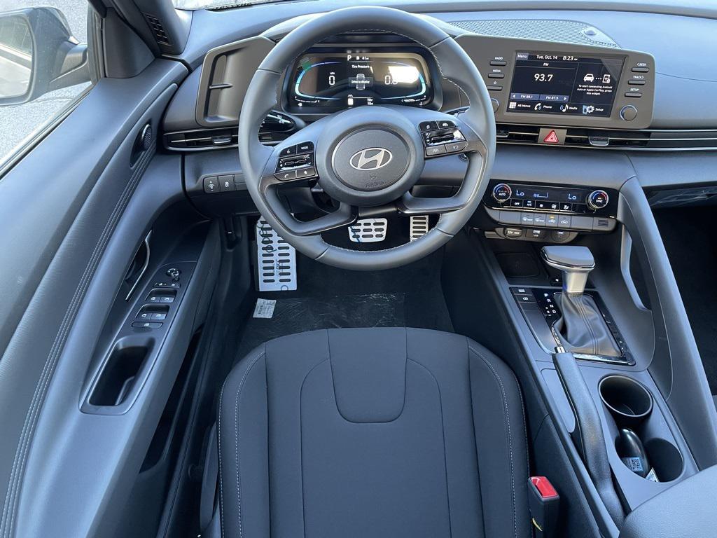 new 2025 Hyundai Elantra car, priced at $23,739