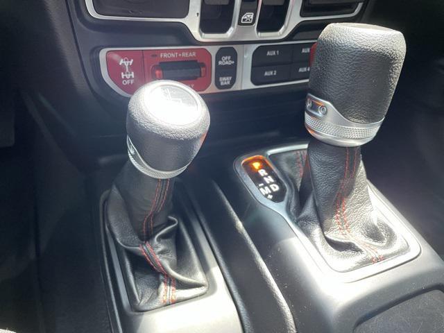 used 2022 Jeep Gladiator car, priced at $35,280