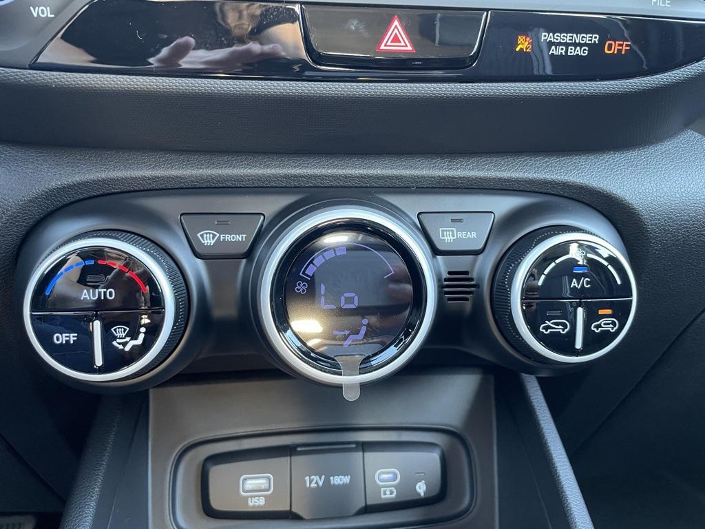 new 2025 Hyundai Venue car, priced at $24,118