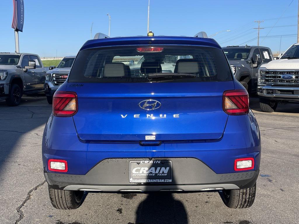 new 2025 Hyundai Venue car, priced at $24,118