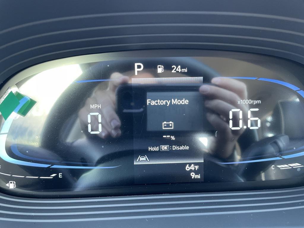 new 2025 Hyundai Venue car, priced at $24,118