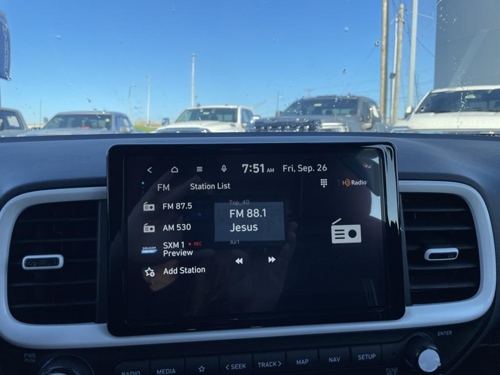 new 2025 Hyundai Venue car, priced at $24,118