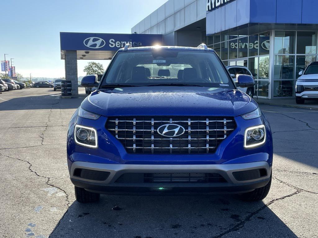 new 2025 Hyundai Venue car, priced at $24,118