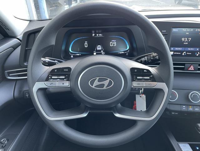 new 2025 Hyundai Elantra car, priced at $22,218