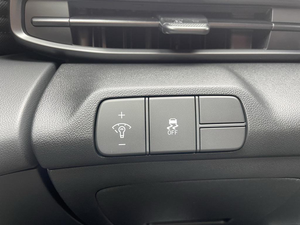 new 2025 Hyundai Elantra car, priced at $23,735