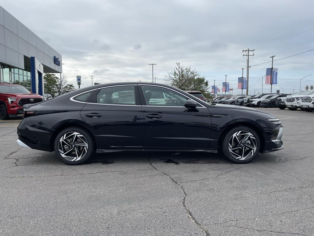 new 2026 Hyundai Sonata car, priced at $30,785