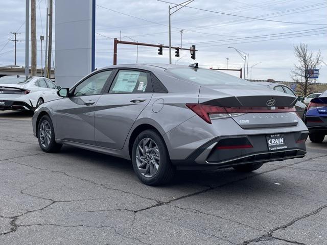 new 2025 Hyundai Elantra HEV car, priced at $26,835