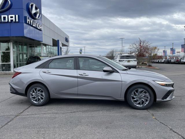 new 2025 Hyundai Elantra HEV car, priced at $26,835