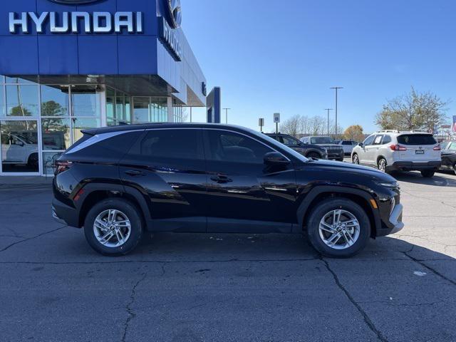 new 2025 Hyundai Tucson car, priced at $32,000