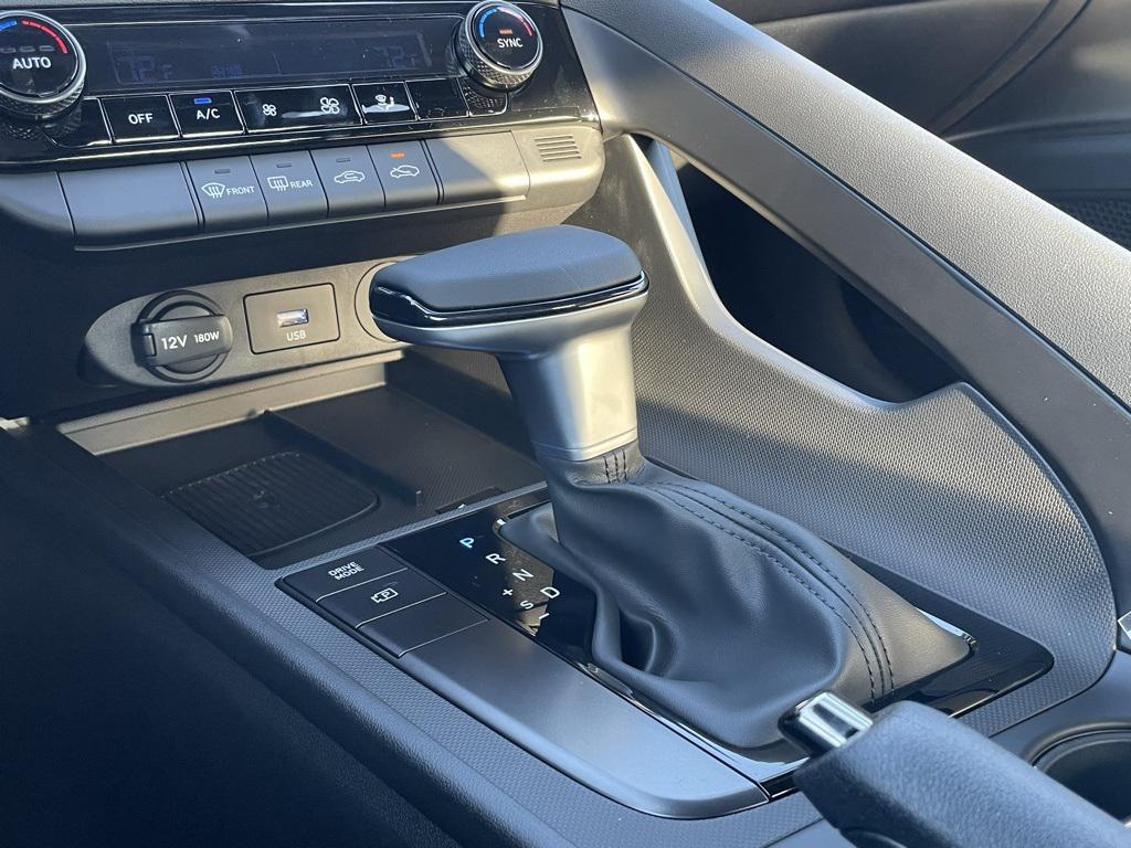 new 2025 Hyundai Elantra car, priced at $24,222