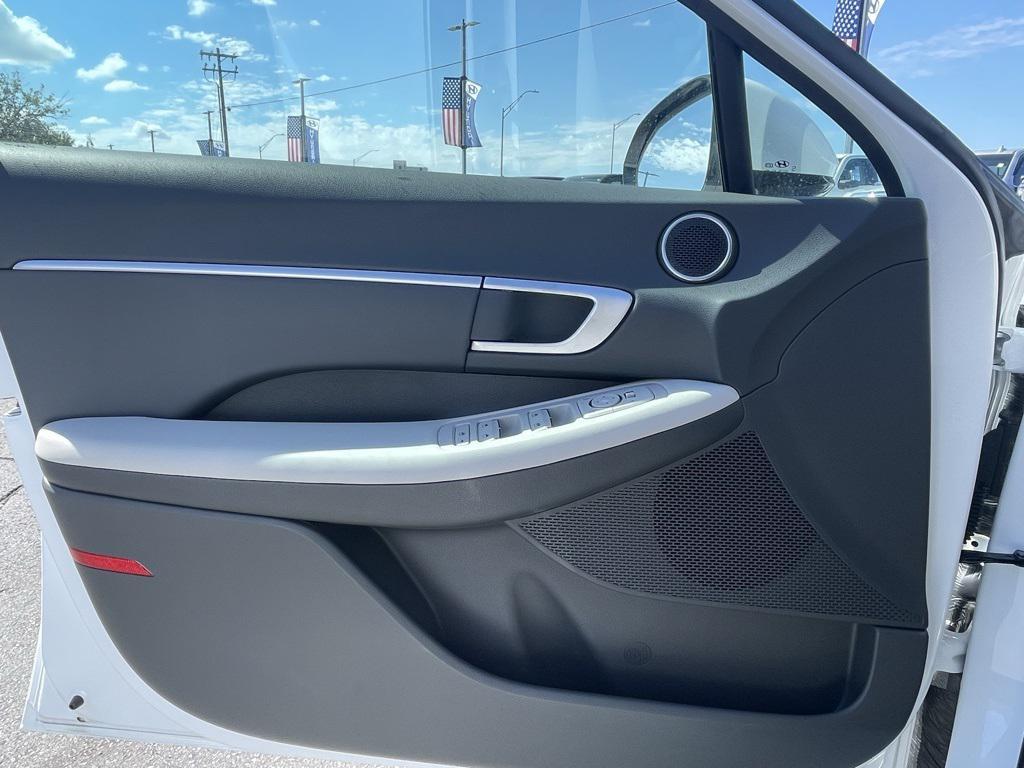 new 2025 Hyundai Sonata car, priced at $30,212