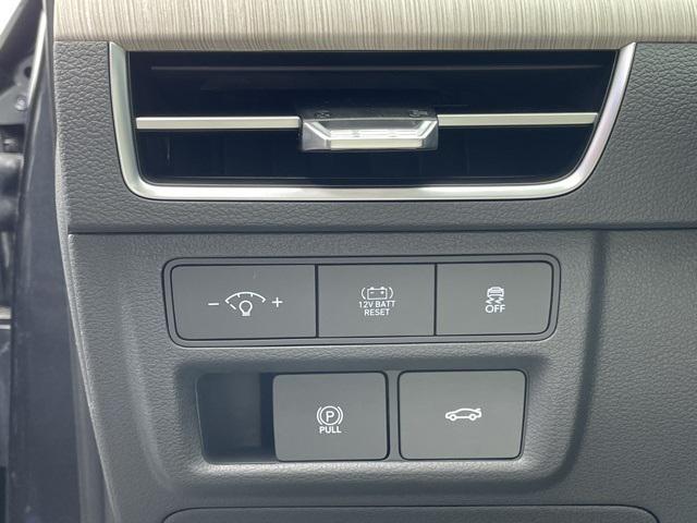 new 2025 Hyundai Sonata Hybrid car, priced at $32,080
