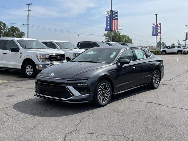 new 2025 Hyundai Sonata Hybrid car, priced at $32,080