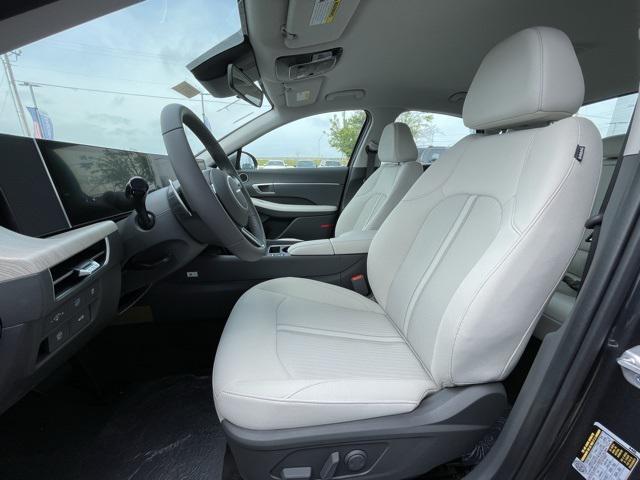 new 2025 Hyundai Sonata Hybrid car, priced at $32,080