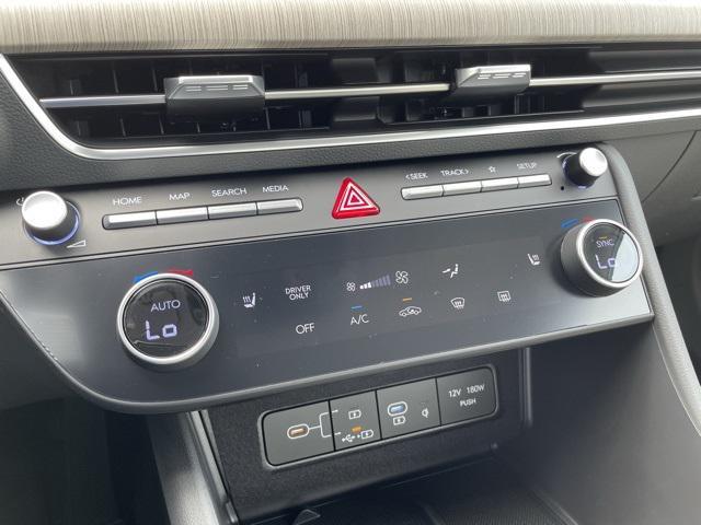 new 2025 Hyundai Sonata Hybrid car, priced at $32,080