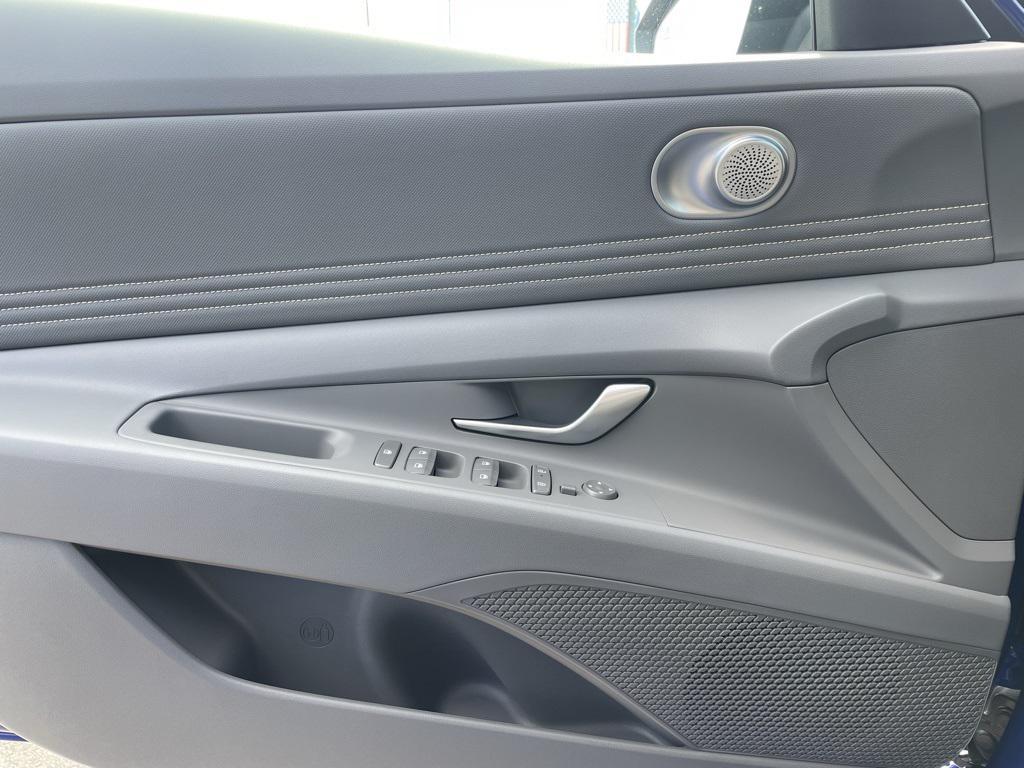 new 2025 Hyundai Elantra car, priced at $23,739