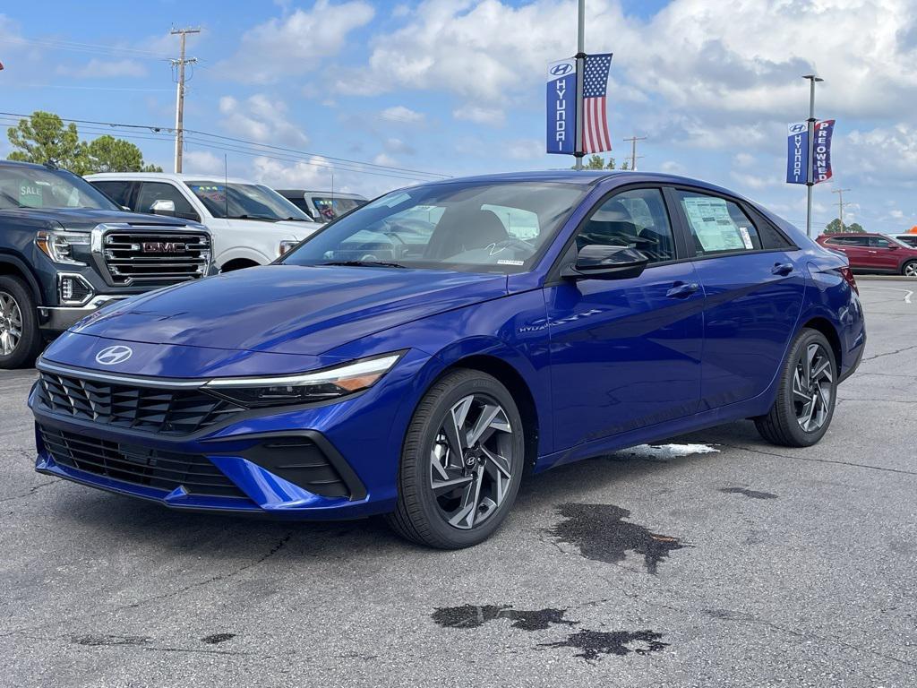 new 2025 Hyundai Elantra car, priced at $23,739