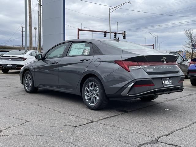 new 2025 Hyundai Elantra HEV car, priced at $26,780