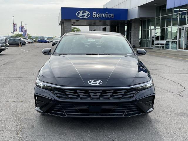 new 2025 Hyundai Elantra car, priced at $27,205