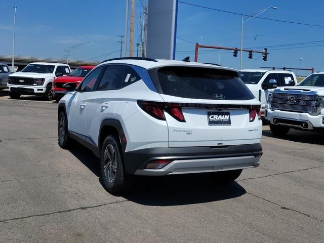 new 2025 Hyundai TUCSON Hybrid car, priced at $33,906