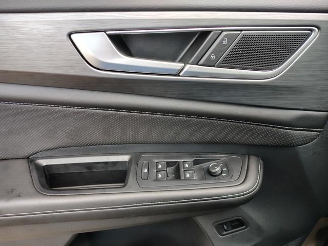 used 2025 Volkswagen Atlas Cross Sport car, priced at $36,167
