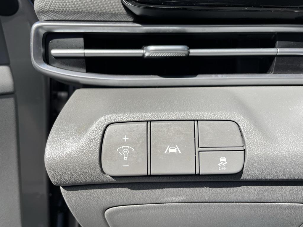 used 2023 Hyundai Elantra car, priced at $21,050