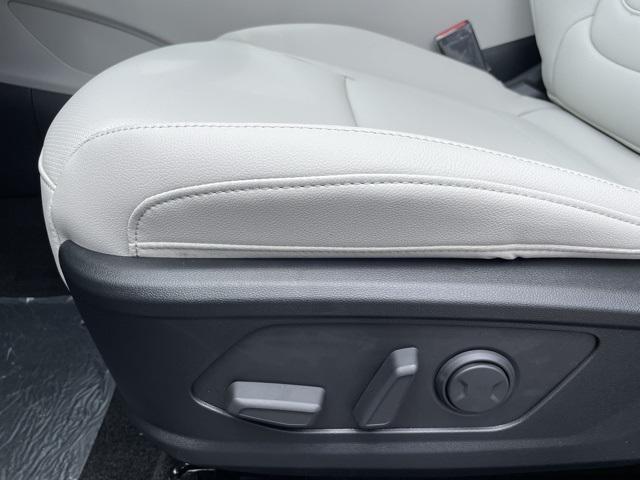 new 2025 Hyundai Tucson car, priced at $34,015