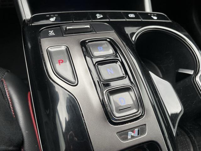 used 2024 Hyundai TUCSON Hybrid car, priced at $27,551