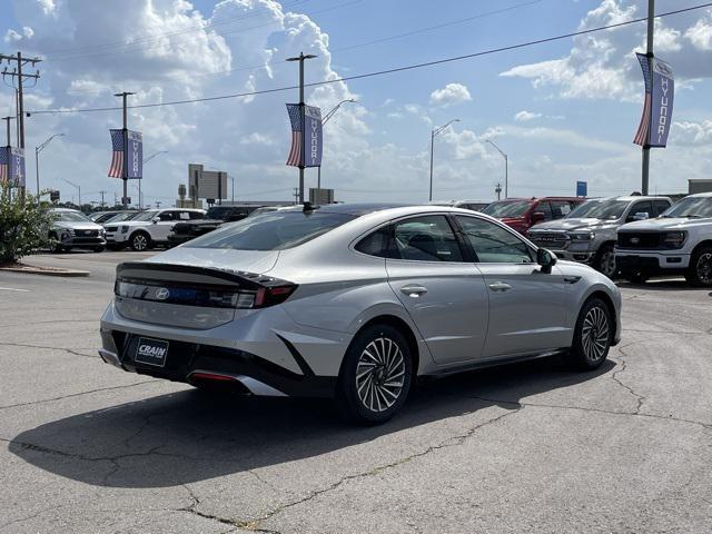 new 2025 Hyundai Sonata Hybrid car, priced at $37,101