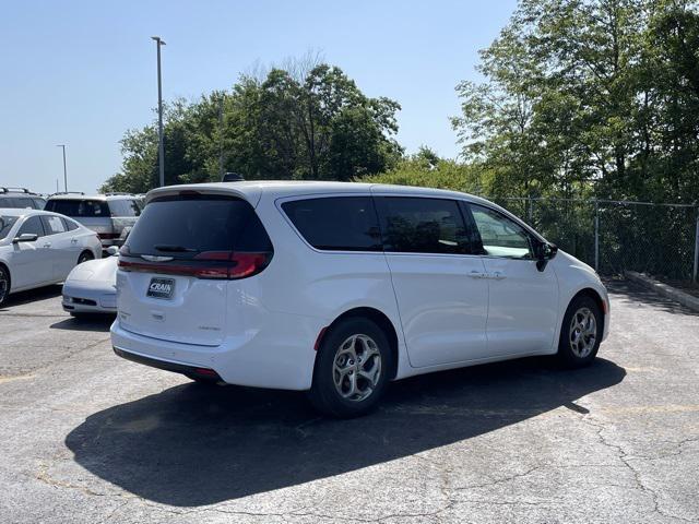 used 2024 Chrysler Pacifica car, priced at $40,316
