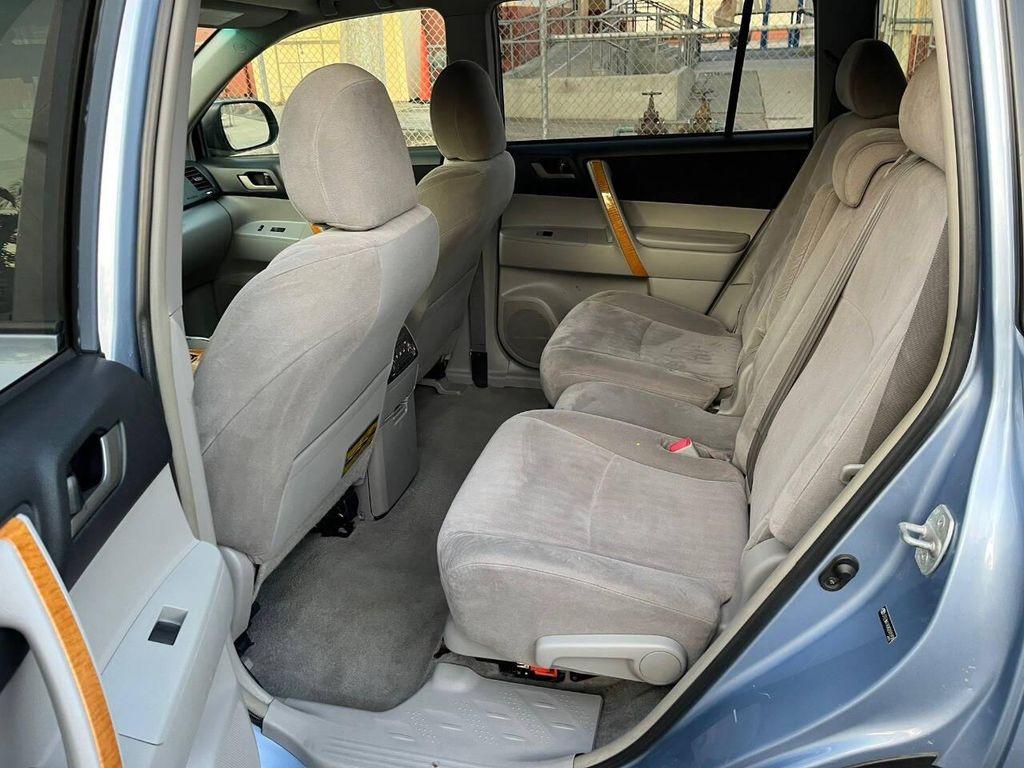 used 2008 Toyota Highlander Hybrid car, priced at $7,995