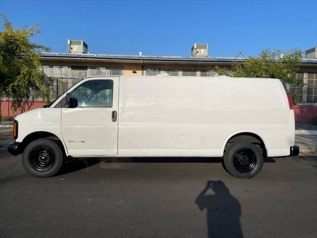 used 2000 GMC Savana 3500 car, priced at $6,500